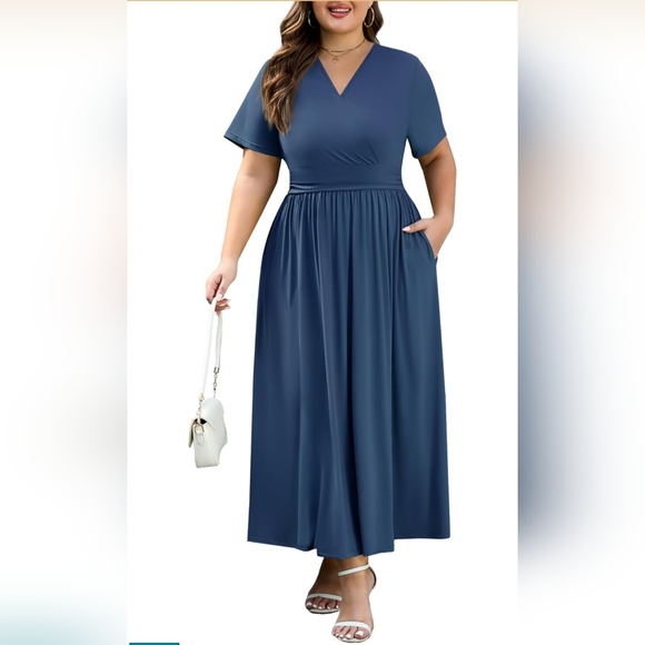 Dresses & Skirts - Elegant Blue Maxi Dress